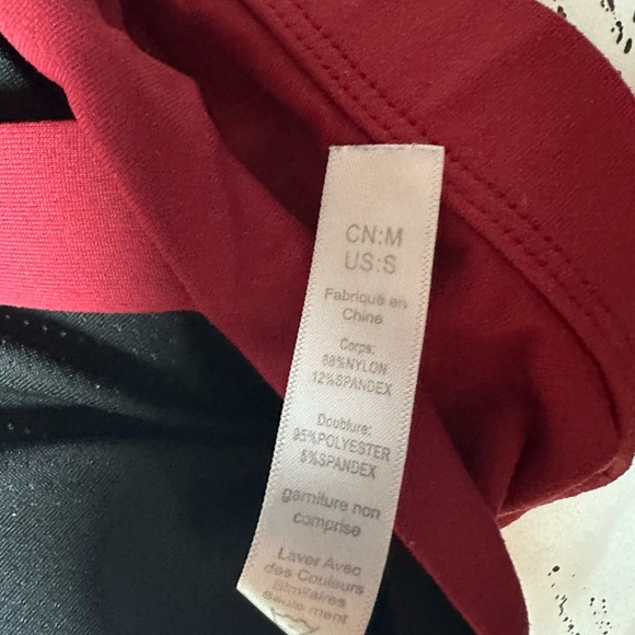 Women's Red Sports Bra - Picture 4 of 5